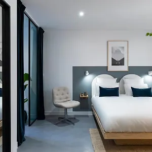 ** Hotel Baba Francia